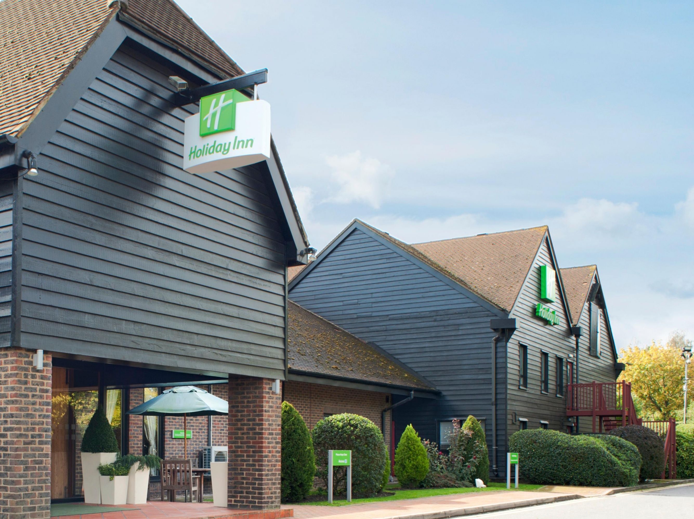 https://danielkirsten.nl/wp-content/uploads/2023/01/holiday-inn-sevenoaks-2532264025-2x1-e1674506735383.jpeg